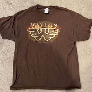 This is a fruit of the loom shirt. Says « Waylon » and « Nashville Rebel » !!